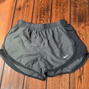 Nike women’s Dr-Fit running shorts size Small
